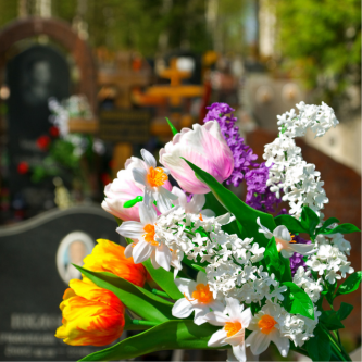 Bunte Friedhofsblumen